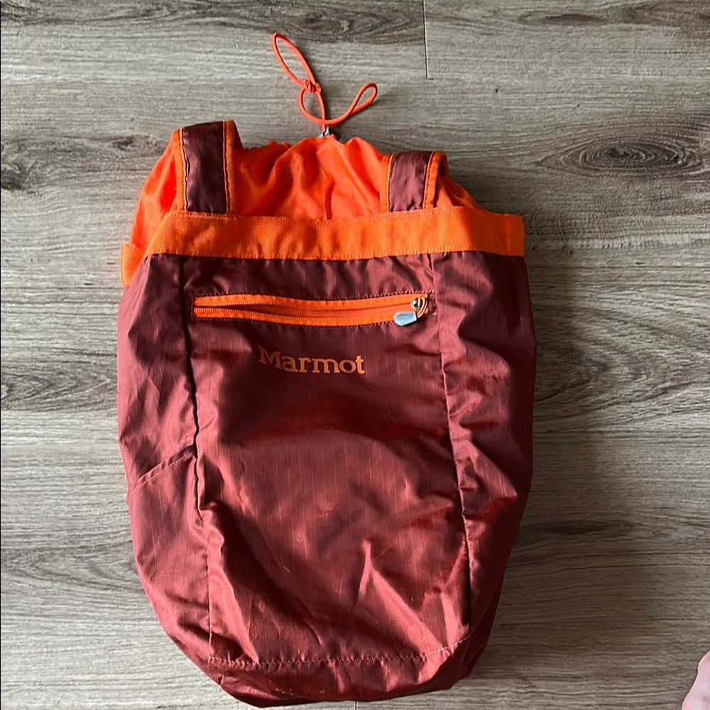 Marmot Urban Hauler Bag. Red/Orange.